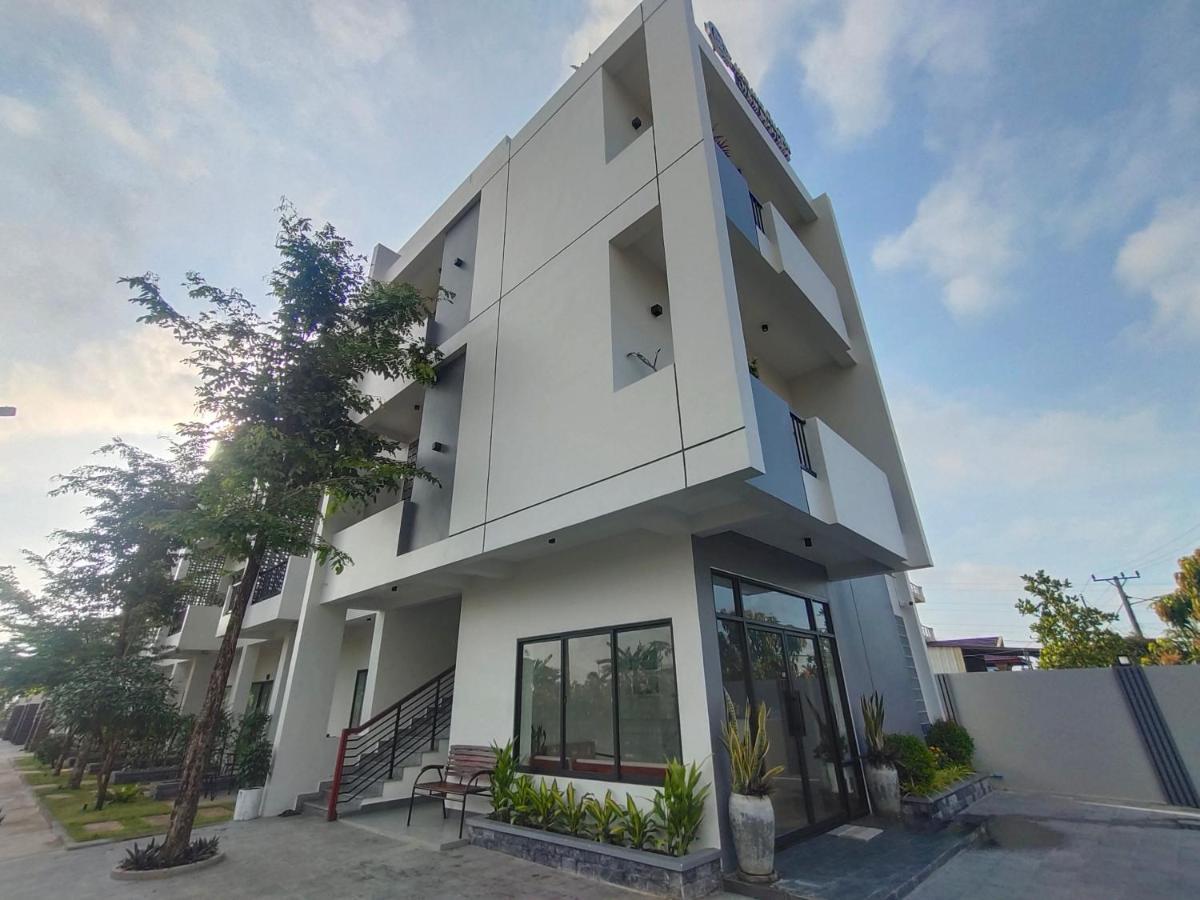 H&M Boutique Hotel Kampot Exterior photo
