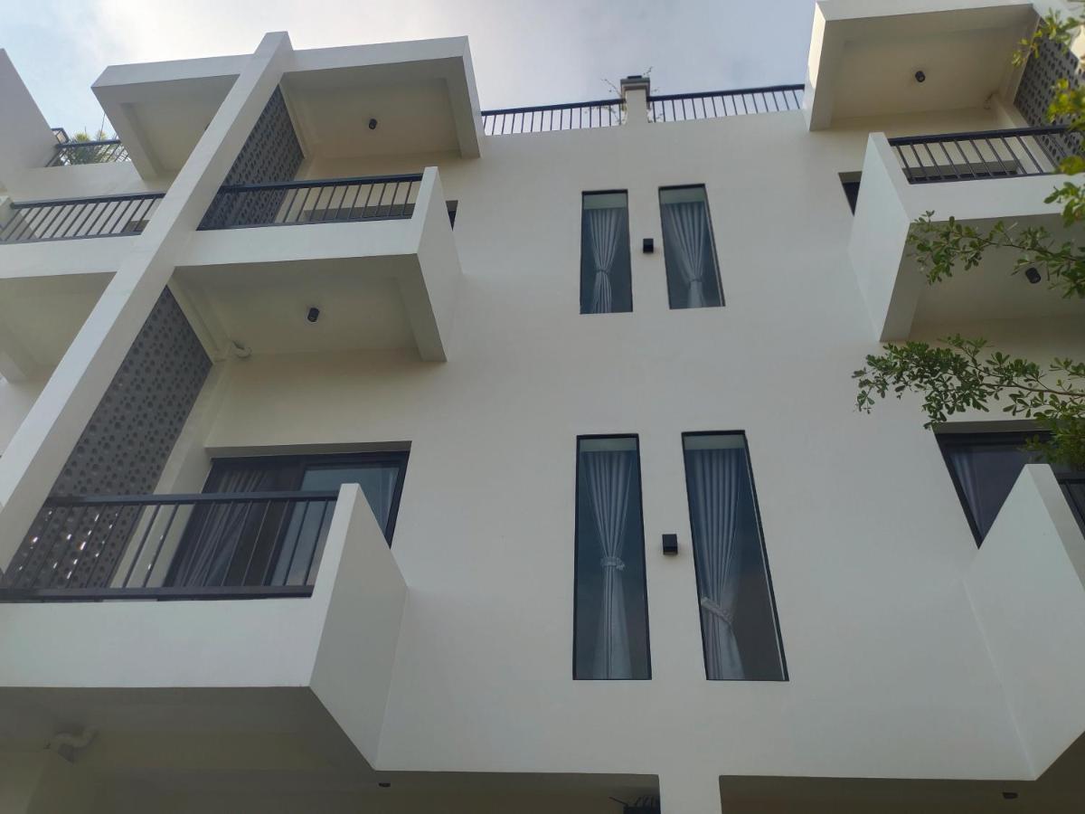 H&M Boutique Hotel Kampot Exterior photo